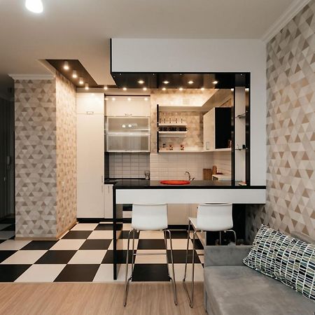 צ'יסינאו City Center Lev Tolstoi Residence מראה חיצוני תמונה