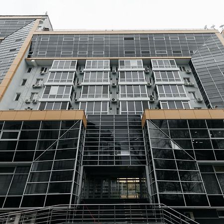 צ'יסינאו City Center Lev Tolstoi Residence מראה חיצוני תמונה
