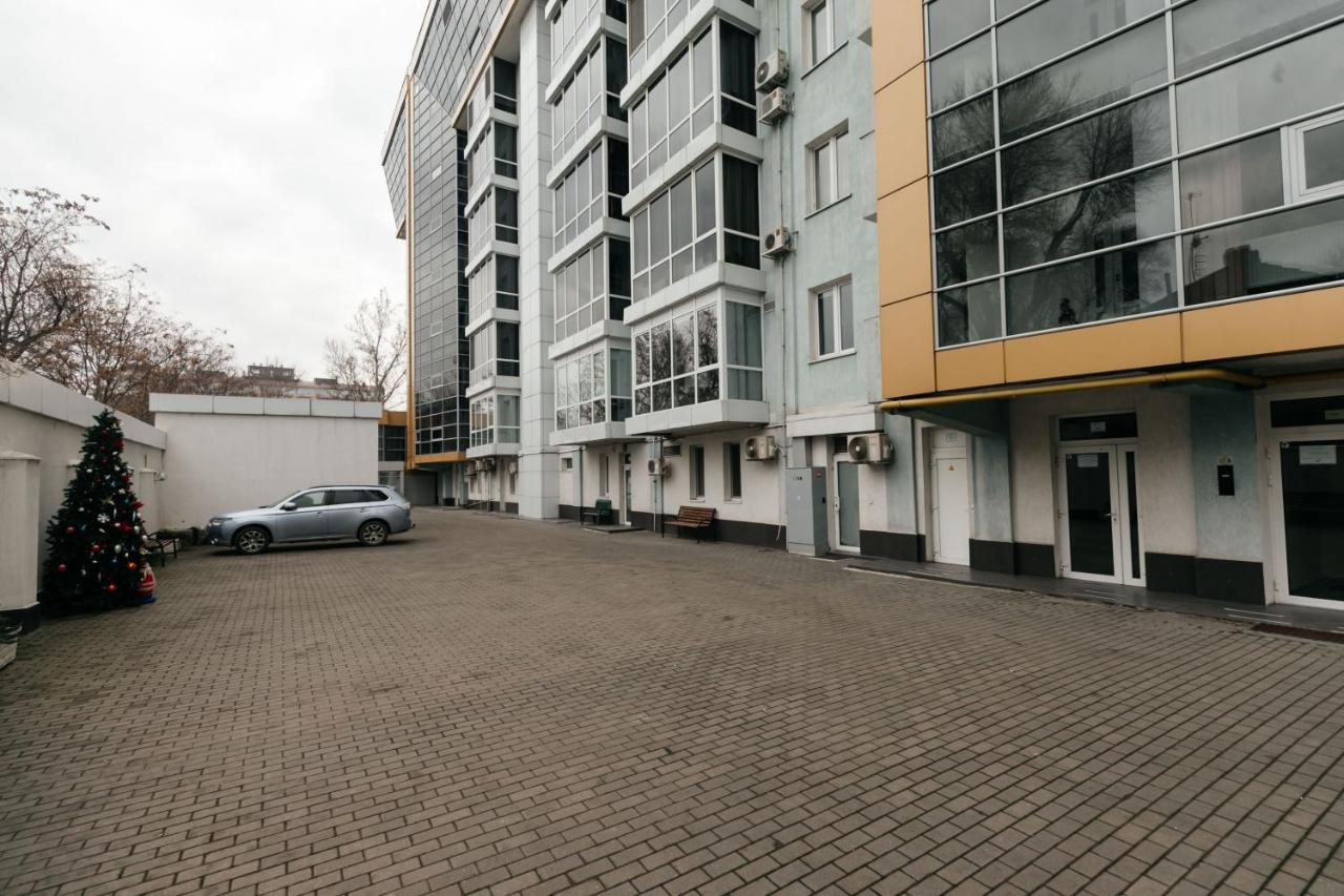 צ'יסינאו City Center Lev Tolstoi Residence מראה חיצוני תמונה