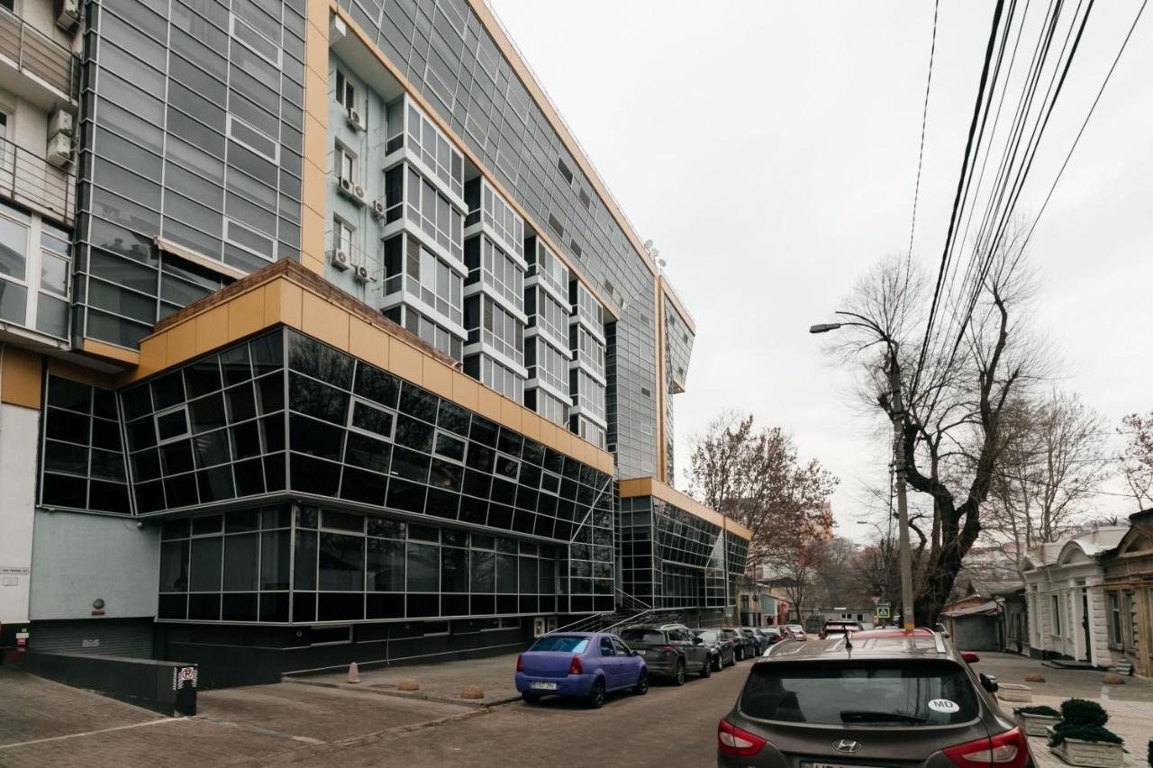 צ'יסינאו City Center Lev Tolstoi Residence מראה חיצוני תמונה